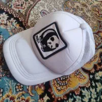 کلاه آفتابی|لباس|ساوه, |دیوار