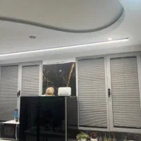 پرده پلیسان پشت دری رنگ سفید|پرده، رانر، رومیزی|تهران, جردن|دیوار