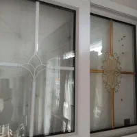 نیازمند اوستاکار شیشه بر