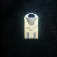 فلش ۸ گیگ و اصلی و اورجینال ...