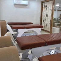 اجاره ی تخت مژه ، میز ناخن و پاکسازی پوست|آرایشگاه و سالن‌های زیبایی|شیراز, سینما سعدی|دیوار