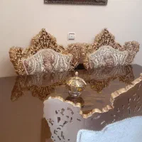 مبلمان سلطنتی ۷نفره بهمراه میز غذاخوری در حدنو