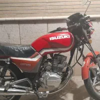 متورسیکلت ایسوزوکی طرح x8سوزوکی