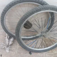 طوقه با لاستیک