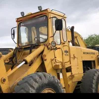 شاگر لودر هستم از صبح تا ساعت ۴ سر کار هستم