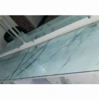 میز آرایشی و پوستردیواری سالنی