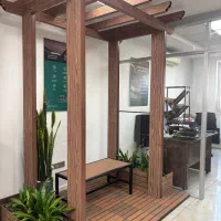 چوب‌پلاست ضدآب مناسب نما، روف‌گاردن و مبلمان پارکی