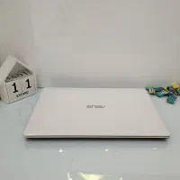 لب تاب ایسوس سفید