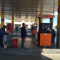 پمپ بنزین(فعلا نیرو جذب شده است)