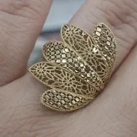 انگشتر نمادار ۳ گرم ۲۰۰ بالای تابلو