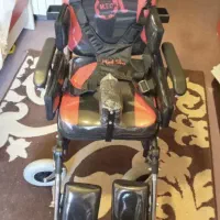 ویلچر در حد نو با قیمت ۲۰ میلیون تومان