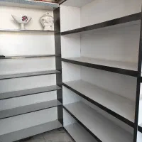 قفسه|کتابخانه، شلف، قفسه‌های دیواری|تربت‌حیدریه, پایانه مسافربری تربت حیدریه|دیوار