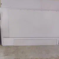 کابینت و درب اتاقی و پنجره و مقداری ملامینه