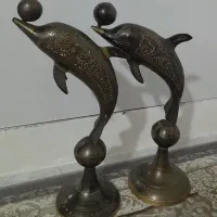 دلفین برنز برنجی. سیاه قلم