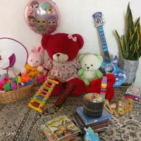 اسباب بازی شامل عروسک، گیتار، کارتون، و غیره|اسباب‌بازی بچه|تهران, قنات‌کوثر|دیوار