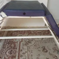 تخت آرایشگاهی سه حالته - موقعیت کاشمر|آرایشگاه و سالنهای زیبایی|کاشمر, |دیوار