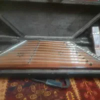 سنتور نو با چوب گردو و با ضمانت سالم بودن|سازهای سنتی|اصفهان, رهنان|دیوار