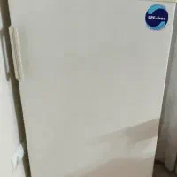 یخچال فریزر کوچک آزمایش