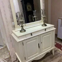 آینه و کنسول