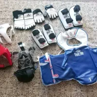 لباس مبارزه تکواندو