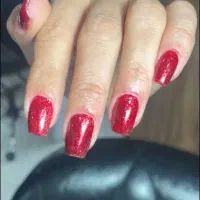 کاشت ناخن رایگان