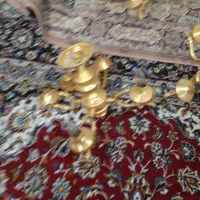 تعدادی لوستر به فروش میرسد
