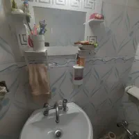 آینه دستشویی و آینه حمام کاملا سالم