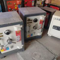 گاوصندوق زرگری مناسب داخل پاساژ ۱۱۰ ارتفاع|فروشگاه و مغازه|ارومیه, |دیوار