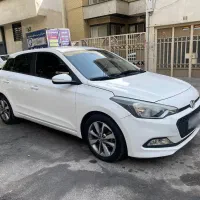 هیوندا i20