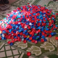 سر بطری نوشابه و اب معدنی وغیره