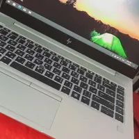لب تاب کاملا نو
