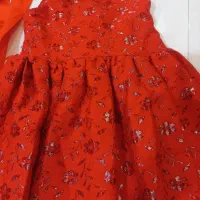 دو عدد لباس بچه برای ۳ و ۴ ساله تا ۵ سال  میپوشه