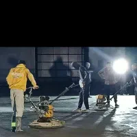 اجرای بتن ریزی کف با ماله پروانه و کاتر