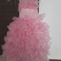 پیراهن عروس صورتی