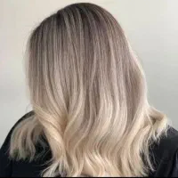 تخفیفات ویژه سالن زیبایی|خدمات آرایشگری و زیبایی|صدرا-فارس, فاز ۱|دیوار