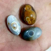 سنگ سلیمانی و سلطانی