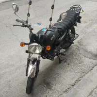 موتور سیکلت کی ال دی 200