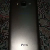 یک دستگاه موبایل سامسونگ جی تیری سیکس