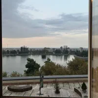اپارتمان-100متری-نوساز-فاصله-زیر-200متر-به-استخر