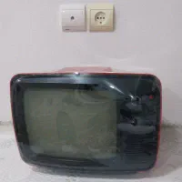 تلویزیون سیاه سفید|کلکسیون اشیاء عتیقه|باقرشهر, |دیوار