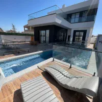 ویلا نوساز لاکچری ۷۰۰ متری/دوبلکس خاص/زعفرانیه