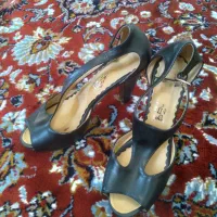 کفش‌ زنانه|کیف، کفش، کمربند|اهر, |دیوار