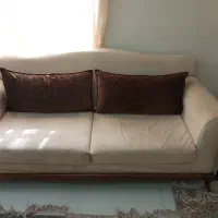 مبل راحتی سالم و تمیز پنج نفره بدون میز