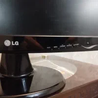 مانیتور 18 اینچ LG 1366×768|قطعات و لوازم جانبی رایانه|مشهد, امامیه (شهرک غرب)|دیوار