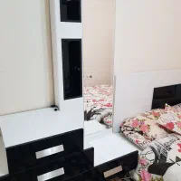 تخت و میز ارایش