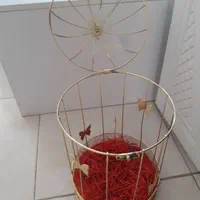 قفسه طلایی (آویز گل)|صنایع دستی و سایر لوازم تزئینی|فولادشهر, مسکن مهر فولادشهر|دیوار