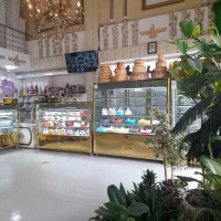 اسختدام فروشنده خانم در شیرینی فروشی هخامنش