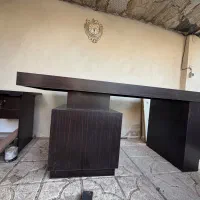 یک میز مدیریت و دو میز اداری|مبلمان اداری|قزوین, |دیوار