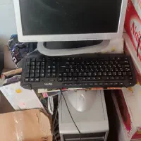 کامبیوتر باتمام تجهیزات