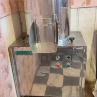 سبزی خرد کن مارک صلواتی|خردکن، آسیاب، غذاساز|بروجن, |دیوار